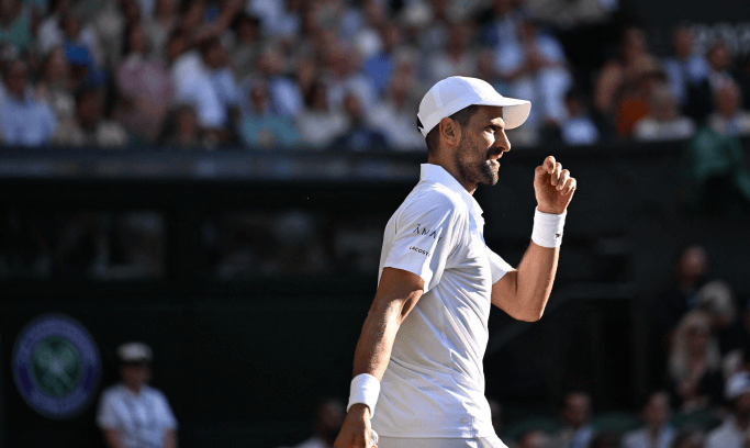 开云-费德勒在巴黎圣日耳曼比赛中大比分获胜，最后时刻胜出引发热议！的简单介绍