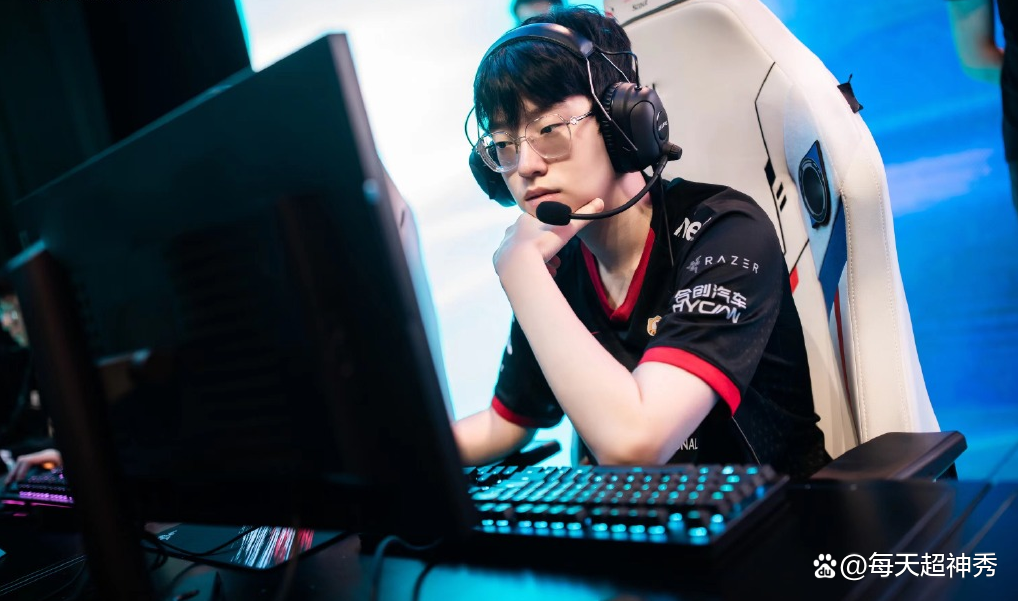 开云体育-Scout在塞尔维亚队比赛中关键助攻，高光表现引发热议！的简单介绍